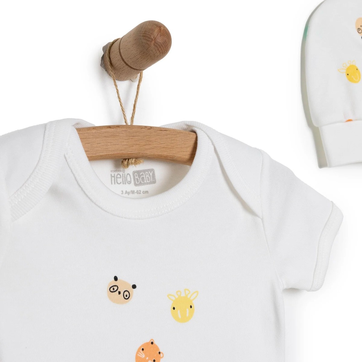 HelloBaby Yenidoğan Unisex Bebek Tulum-Body-Bere 3lü Takım İnterlok Jungle Kendinden Eldivenli Çıtçıtlı Yaka Uzun Kol Ekru